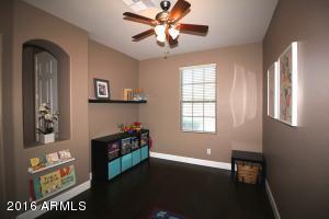 1485 E Chestnut Ln, Gilbert, AZ 85298 photo 4
