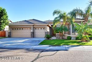 4137 W Hackamore Dr, Phoenix, AZ 85083 photo 1