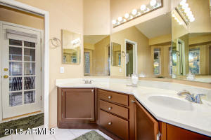 907 S Dolphin Dr, Gilbert, AZ 85233 photo 20