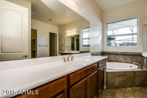 3646 E Cassia Ln, Gilbert, AZ 85298 photo 15