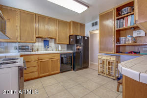 5551 N 12th Ave, Phoenix, AZ 85013 photo 8