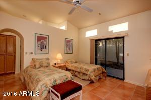 4620 E Monte Way, Phoenix, AZ 85044 photo 5