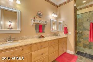 2066 E Appleby Rd, Gilbert, AZ 85298 photo 11