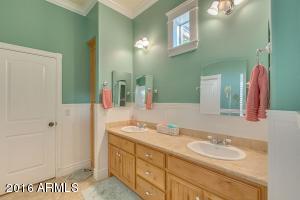 2066 E Appleby Rd, Gilbert, AZ 85298 photo 10