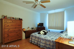 6823 W Earll Dr, Phoenix, AZ 85033 photo 9