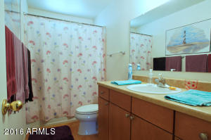 6823 W Earll Dr, Phoenix, AZ 85033 photo 11