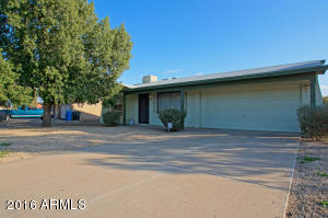 6823 W Earll Dr, Phoenix, AZ 85033 photo 2