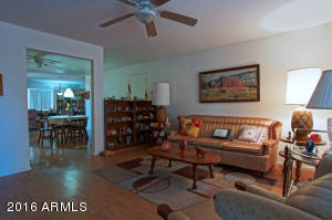 6823 W Earll Dr, Phoenix, AZ 85033 photo 4