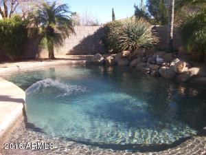 2287 E Amber Ln, Gilbert, AZ 85296 photo 3
