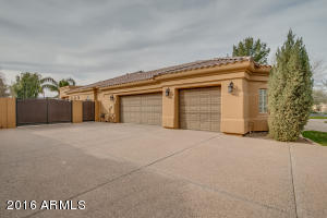 2527 E Page Ct, Gilbert, AZ 85234 photo 9