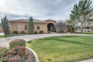 2527 E Page Ct, Gilbert, AZ 85234 photo 6
