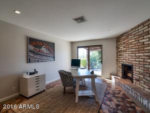 4905 E White Gates Dr, Phoenix, AZ 85018 photo 13