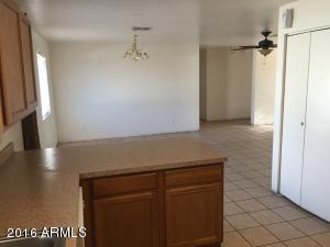 1718 E Pleasant Ln, Phoenix, AZ 85042 photo 4