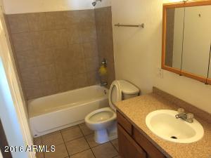 1718 E Pleasant Ln, Phoenix, AZ 85042 photo 6