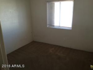 1718 E Pleasant Ln, Phoenix, AZ 85042 photo 9