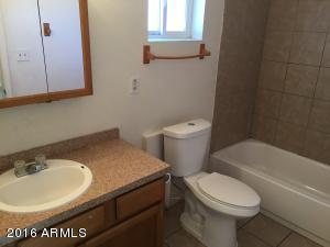1718 E Pleasant Ln, Phoenix, AZ 85042 photo 7