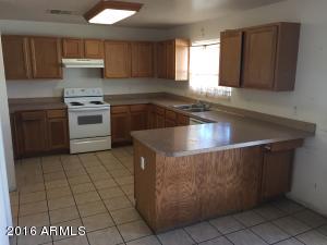 1718 E Pleasant Ln, Phoenix, AZ 85042 photo 3