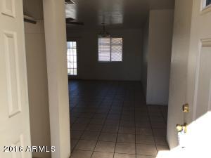 1718 E Pleasant Ln, Phoenix, AZ 85042 photo 5