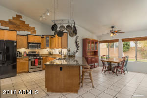 304 E Liberty Ln, Gilbert, AZ 85296 photo 5