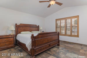 304 E Liberty Ln, Gilbert, AZ 85296 photo 12