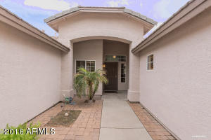 304 E Liberty Ln, Gilbert, AZ 85296 photo 2