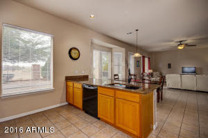 3044 S Colonial St, Gilbert, AZ 85295 photo 6