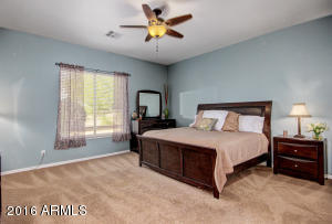 3044 S Colonial St, Gilbert, AZ 85295 photo 7