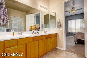 3044 S Colonial St, Gilbert, AZ 85295 photo 10