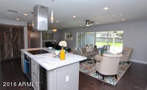 731 E Claremont St, Phoenix, AZ 85014 photo 9