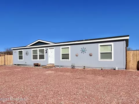 5915 N Robin Lynn Ln, Rimrock, AZ 86335
