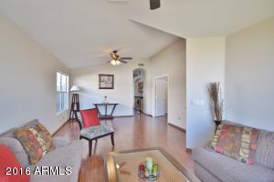 125 S Sandstone St, Gilbert, AZ 85296 photo 2