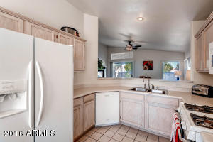 1382 E Vaughn Ave, Gilbert, AZ 85234 photo 5