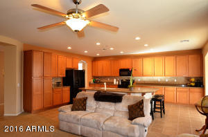 1939 E Indigo Ct, Gilbert, AZ 85298 photo 2