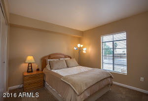 2251 E Ocotillo Rd, Phoenix, AZ 85016 photo 17