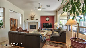 5496 S Crabtree Ln, Gilbert, AZ 85298 photo 9
