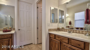 5496 S Crabtree Ln, Gilbert, AZ 85298 photo 21