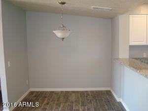1341 E Pleasant Ln, Phoenix, AZ 85042 photo 4