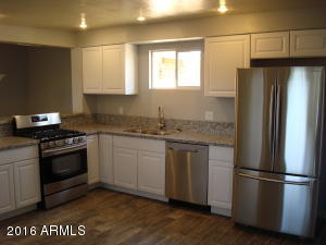 1341 E Pleasant Ln, Phoenix, AZ 85042 photo 2