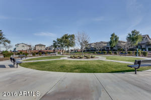 945 S Hawk Ln, Gilbert, AZ 85296 photo 43