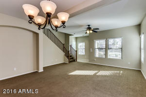945 S Hawk Ln, Gilbert, AZ 85296 photo 10
