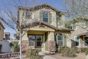 945 S Hawk Ln, Gilbert, AZ 85296 photo 1