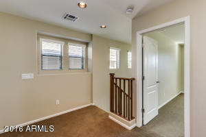 945 S Hawk Ln, Gilbert, AZ 85296 photo 29
