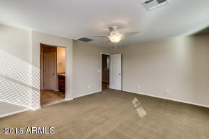 945 S Hawk Ln, Gilbert, AZ 85296 photo 22