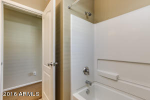 945 S Hawk Ln, Gilbert, AZ 85296 photo 33