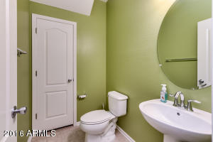 945 S Hawk Ln, Gilbert, AZ 85296 photo 19