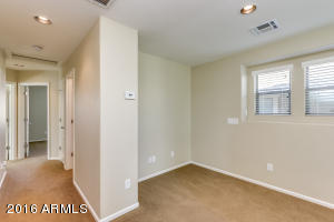 945 S Hawk Ln, Gilbert, AZ 85296 photo 30