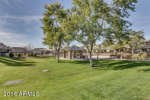 945 S Hawk Ln, Gilbert, AZ 85296 photo 42