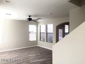 1933 Emily Ln, Gilbert, AZ 85295 photo 5
