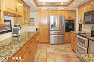 664 E Morgan Dr, Gilbert, AZ 85295 photo 5
