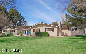 664 E Morgan Dr, Gilbert, AZ 85295 photo 2